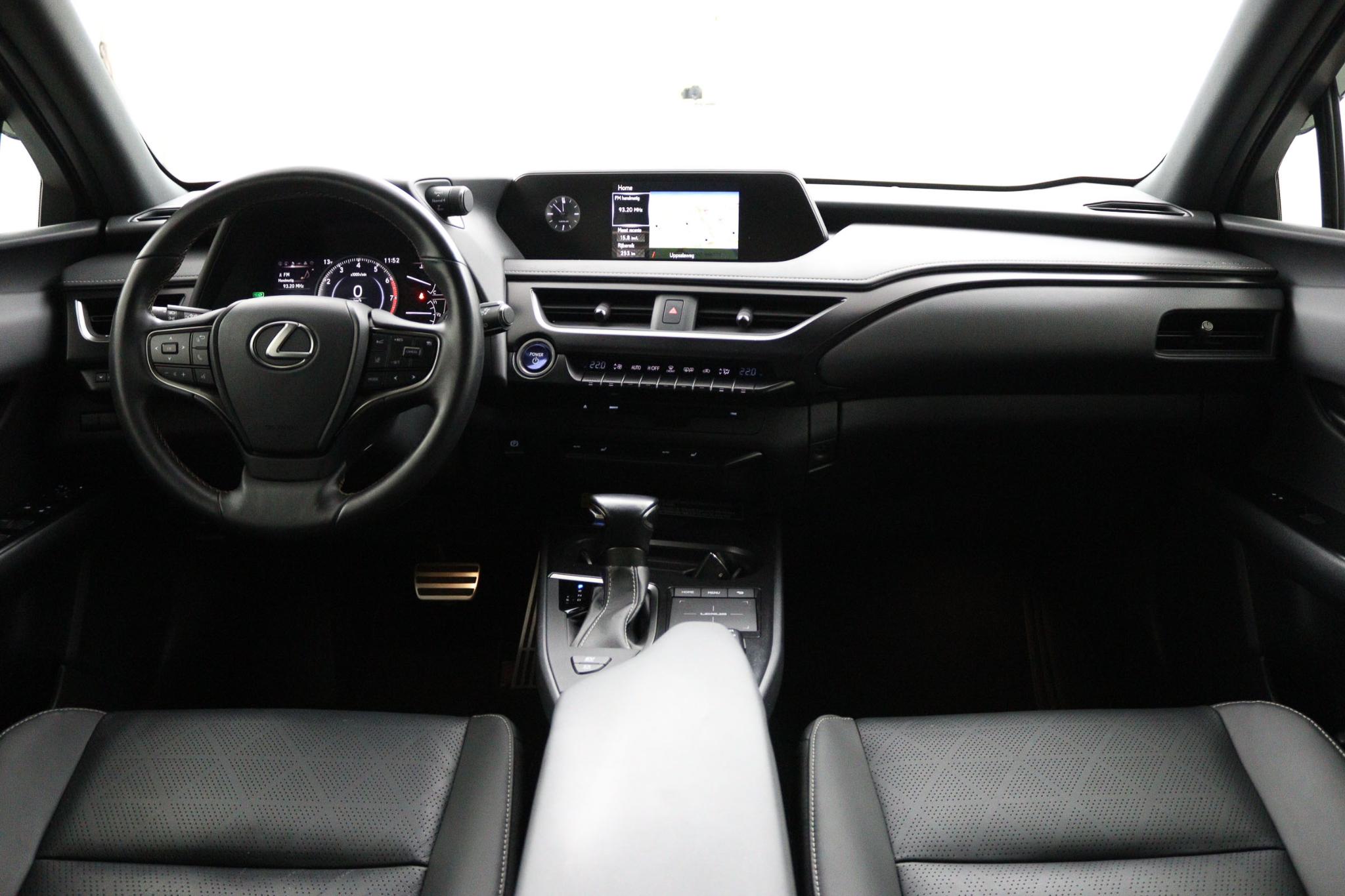 Lexus UX 250h Luxury Line - Afbeelding 4