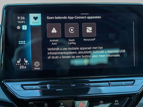 Apple Carplay/Android Auto Apple Carplay/Android Auto