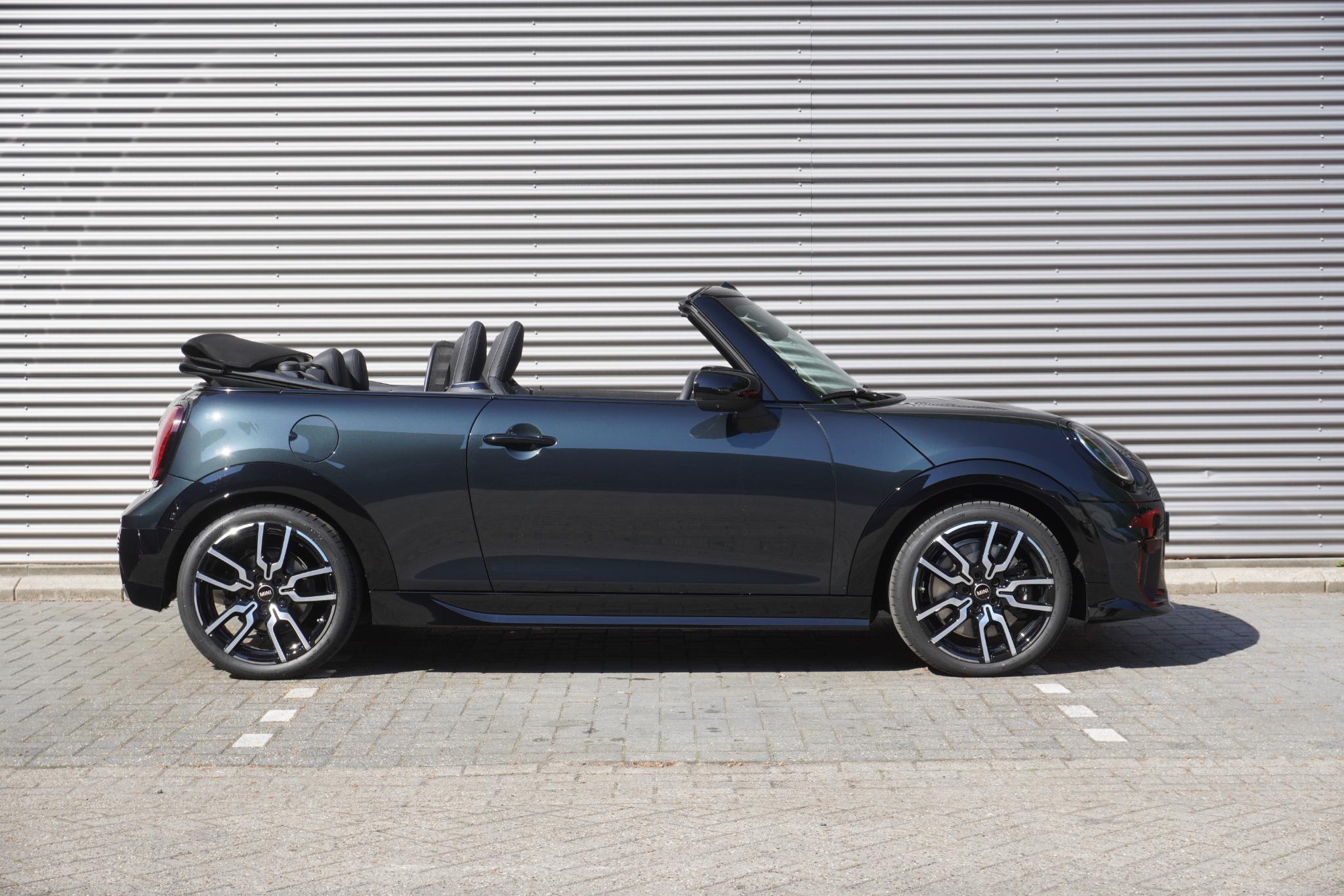 MINI Cabrio Cooper S - Afbeelding 3
