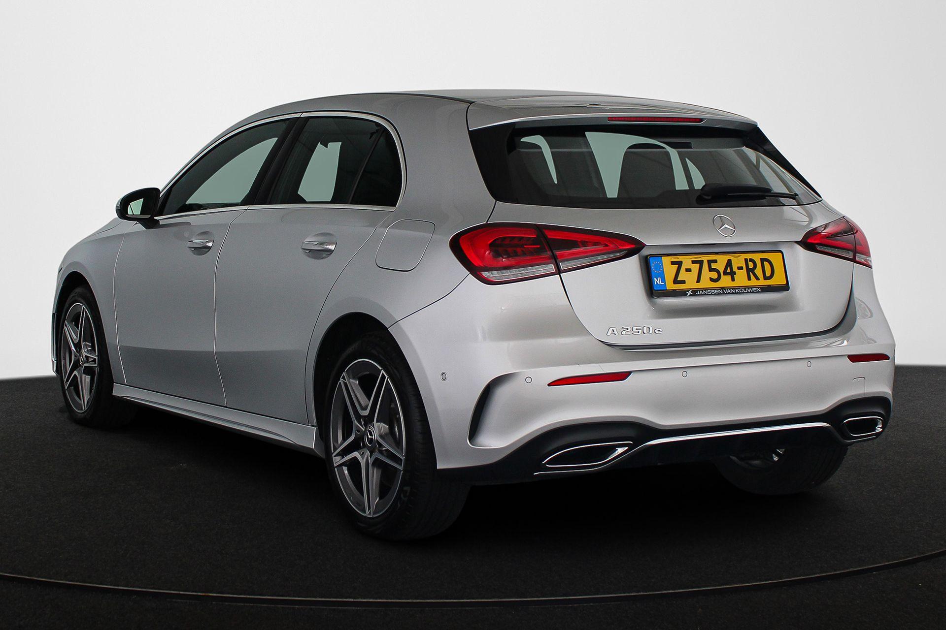 Mercedes-Benz A-Klasse 250 e AMG Line - Afbeelding 4