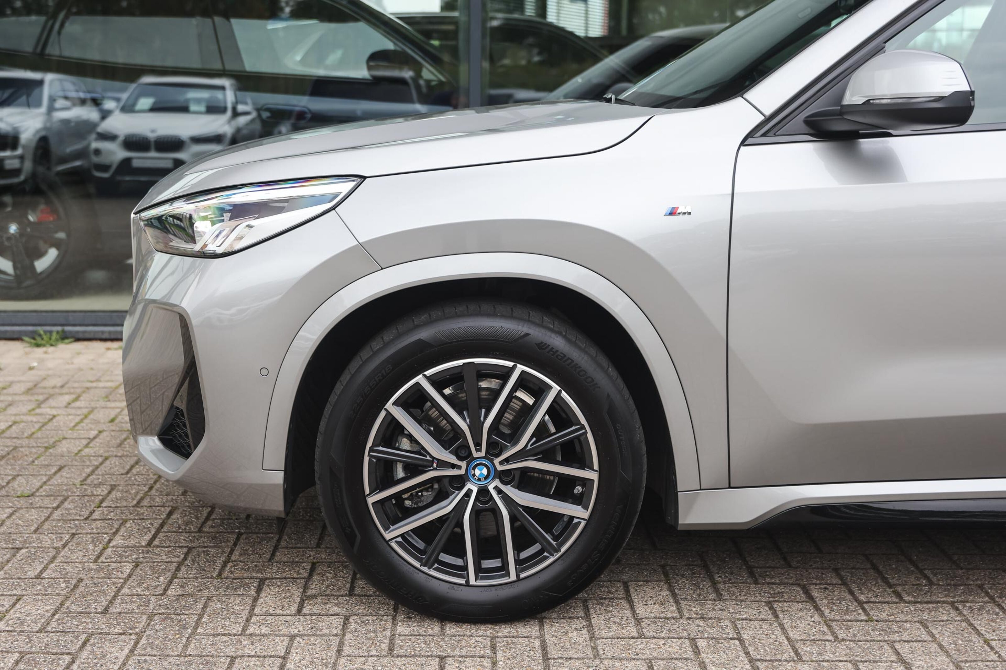 BMW iX1 xDrive30 M Sport