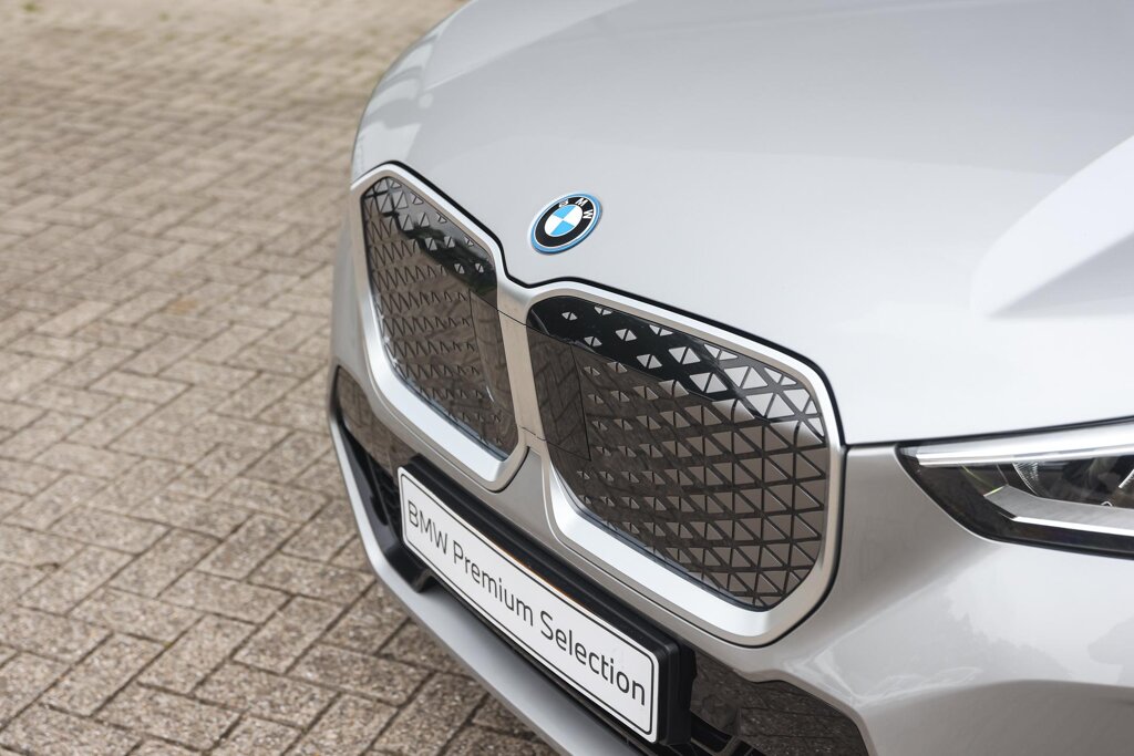 BMW iX1 22