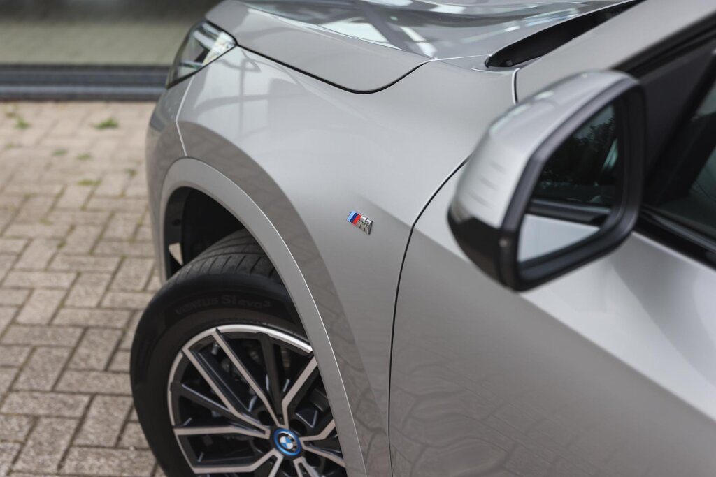 BMW iX1 25