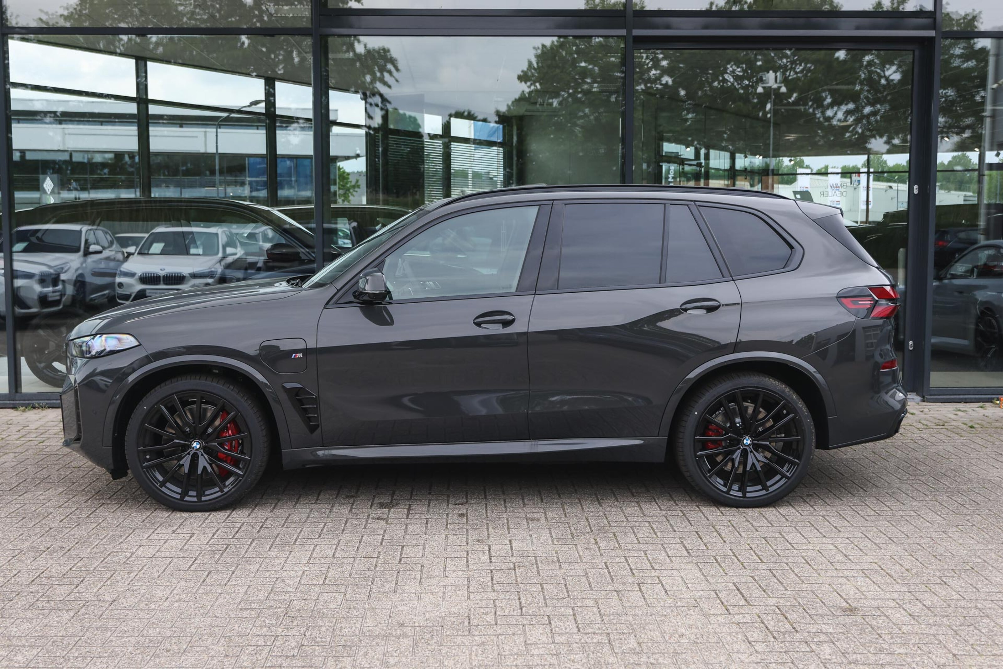 BMW X5 8