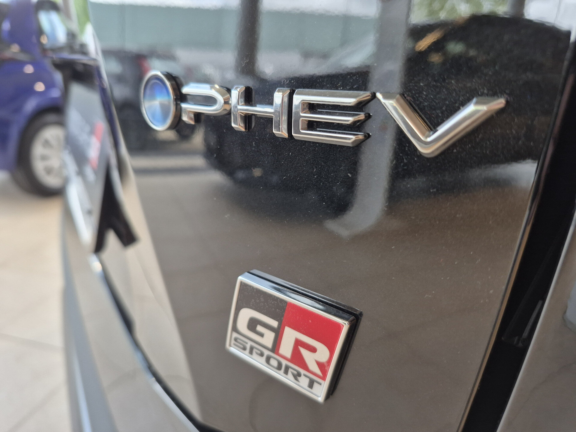 Toyota C-HR 2.0 Plug-in Hybrid 220 Black Edition Automaat - Afbeelding 4