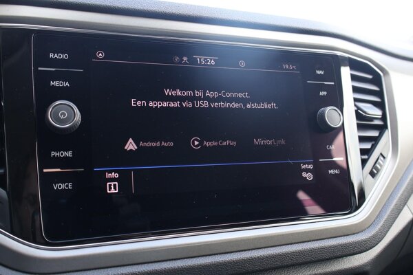Apple Carplay/Android Auto