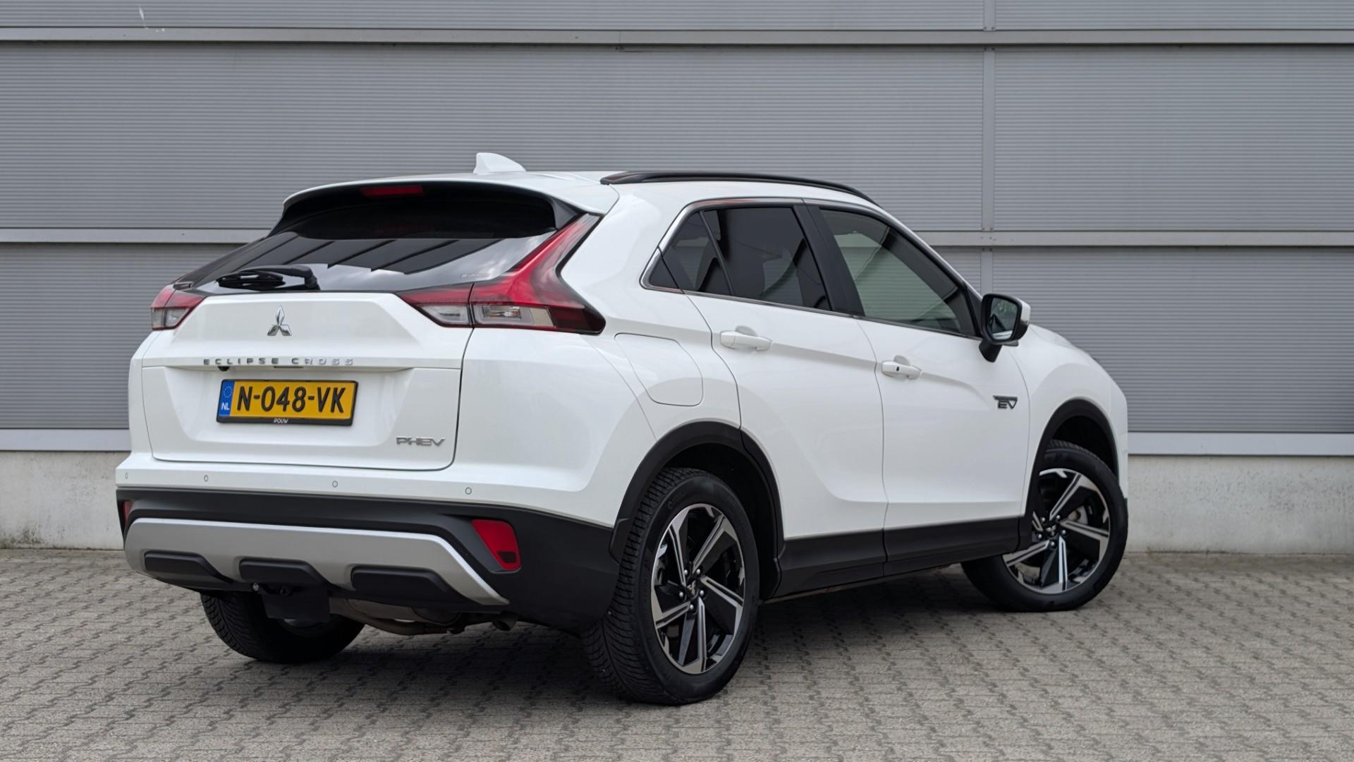 Mitsubishi Eclipse Cross 2.4 PHEV 188pk Intense+ - Afbeelding 2