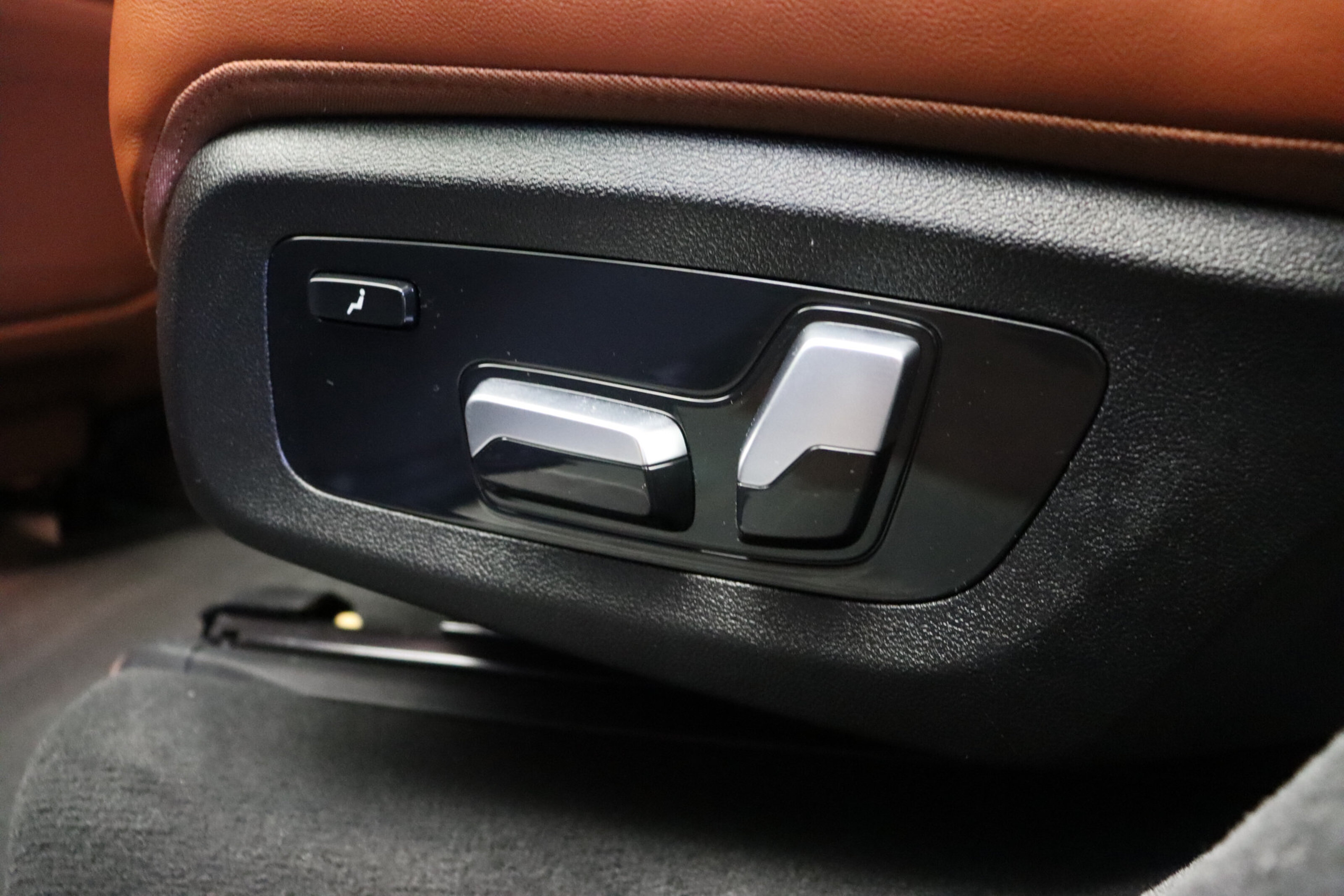 BMW X7 8