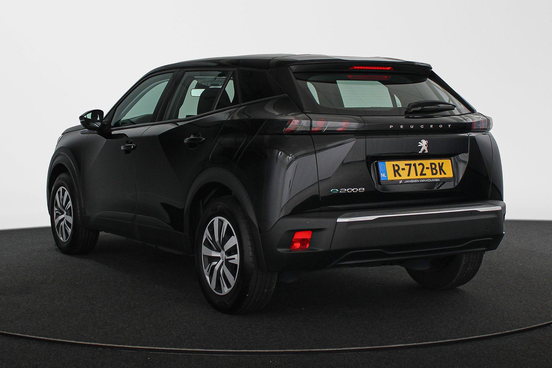 Peugeot e-2008