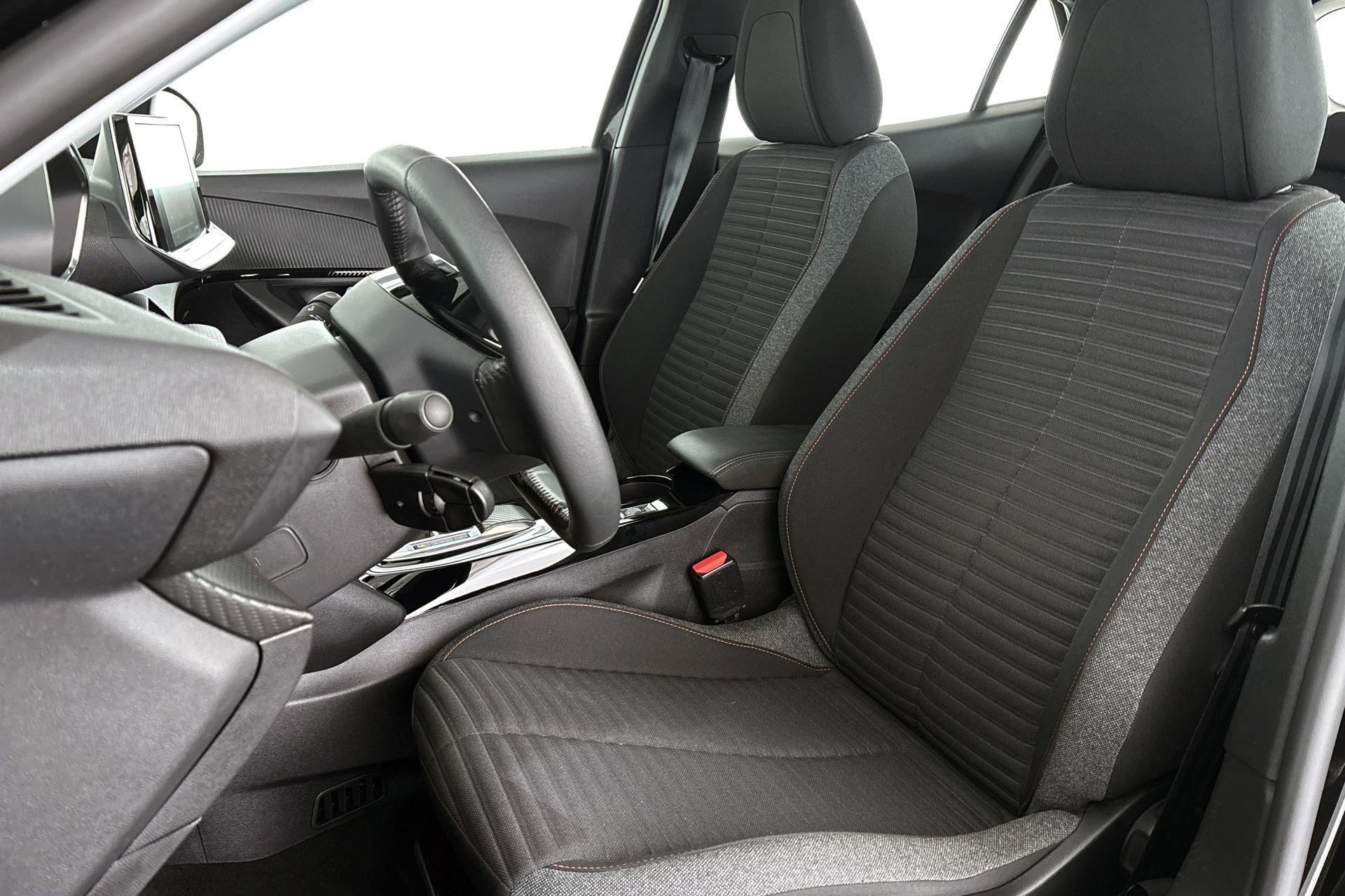 Peugeot e-2008