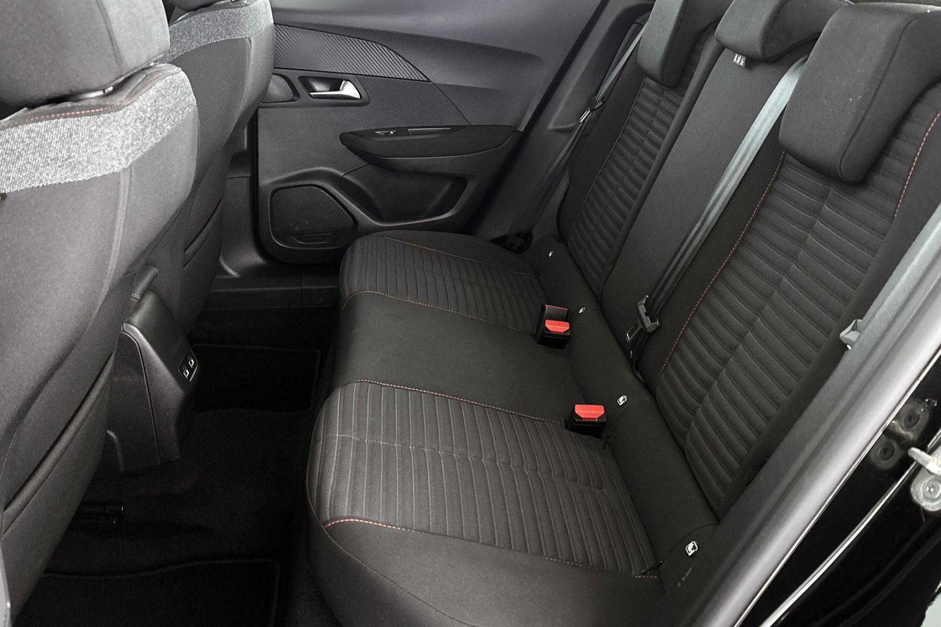 Peugeot e-2008