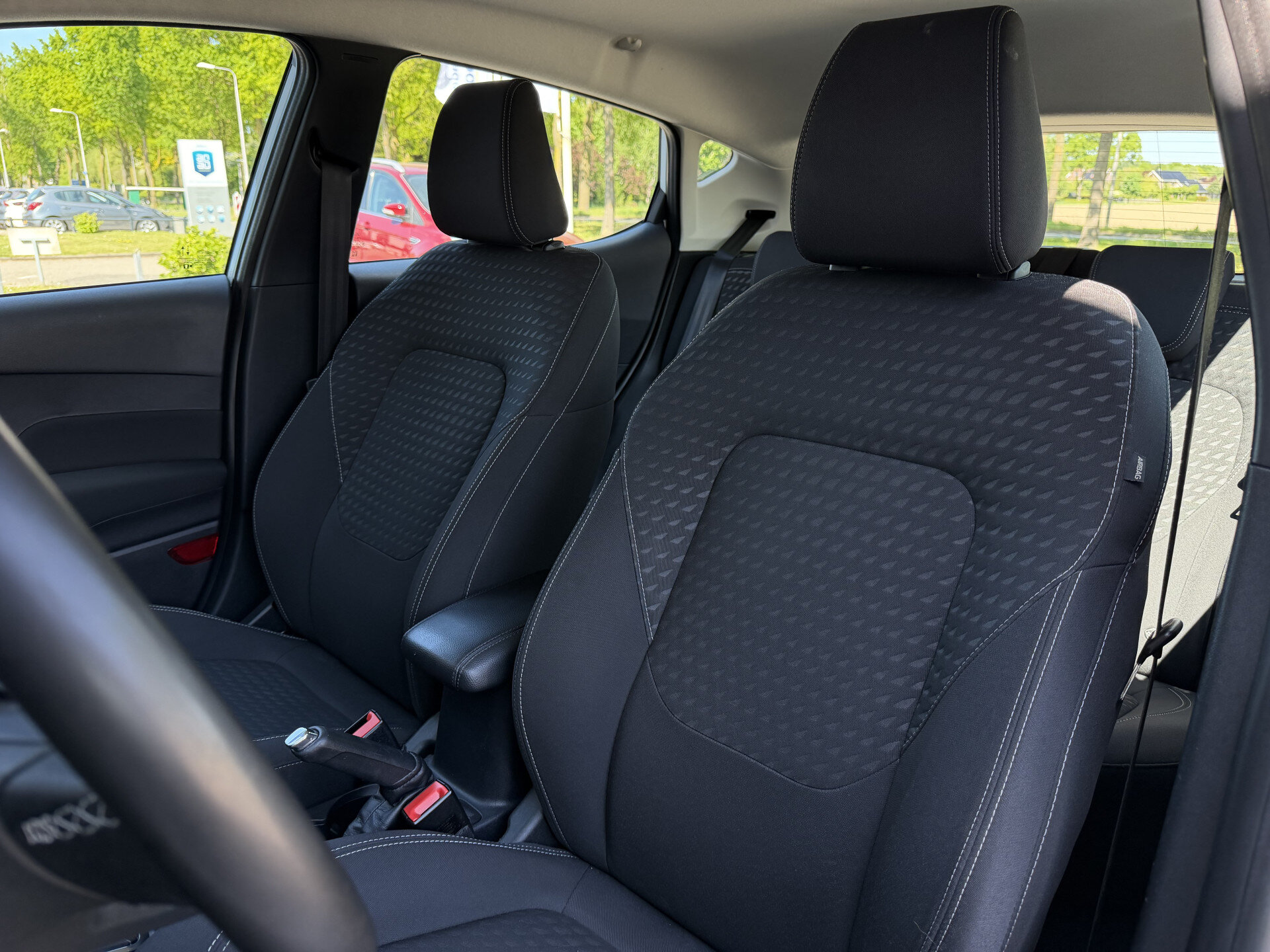 Ford Fiesta 1.0 EcoBoost Hybrid Titanium - Afbeelding 4