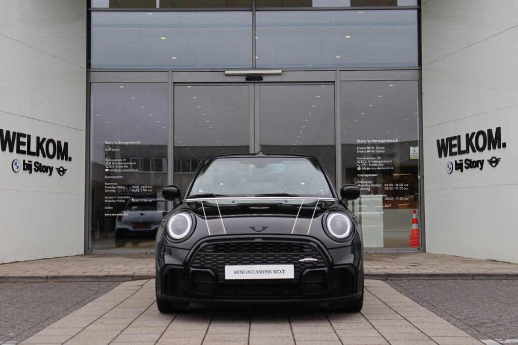 MINI Cooper Cabrio 4