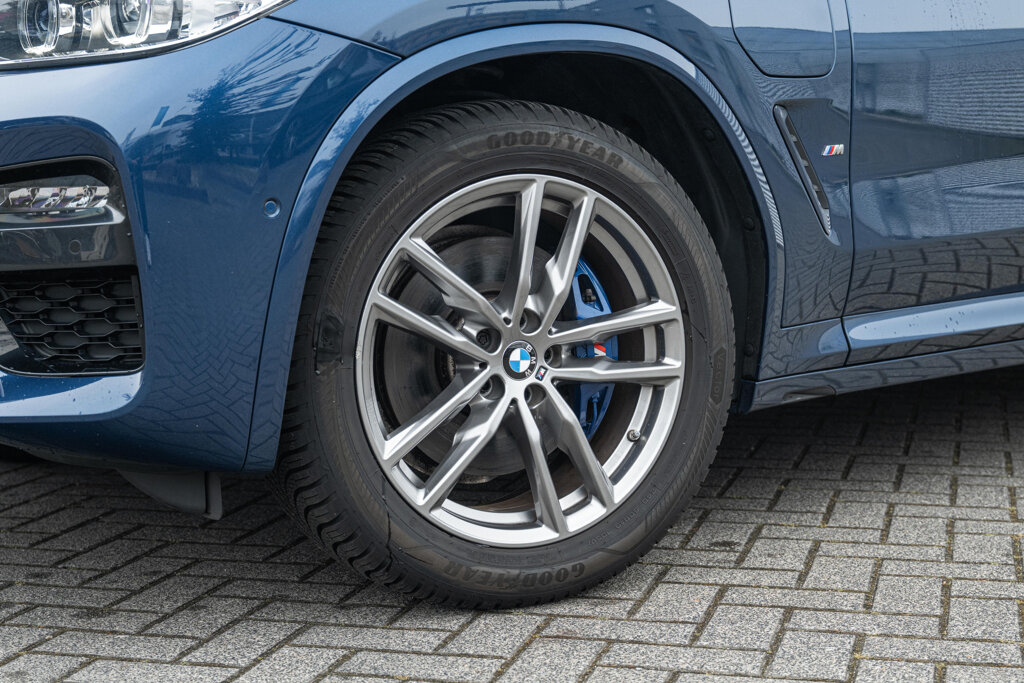BMW X3 8