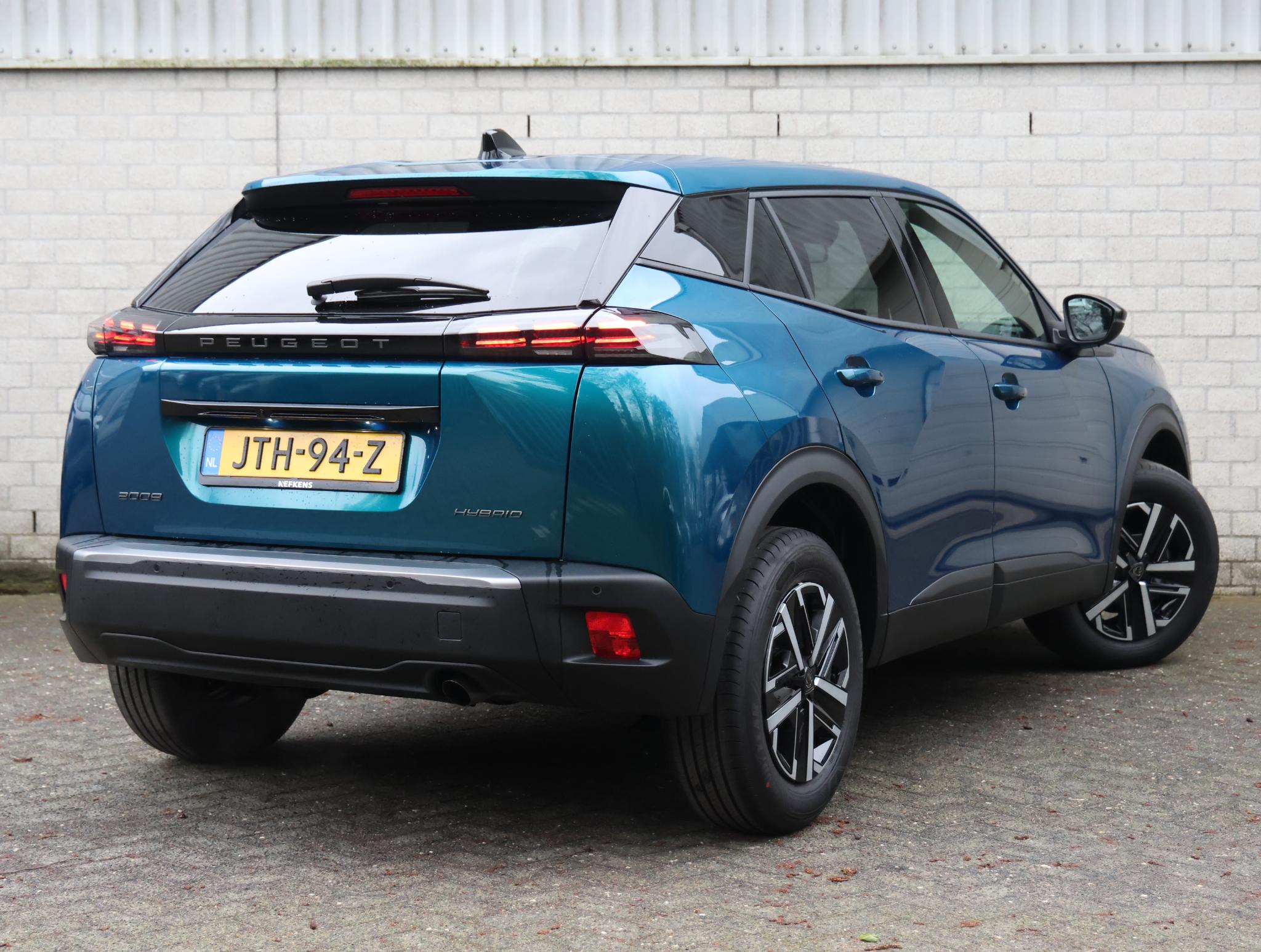 Peugeot 2008 1.2 Hybrid 145 Business - Afbeelding 3
