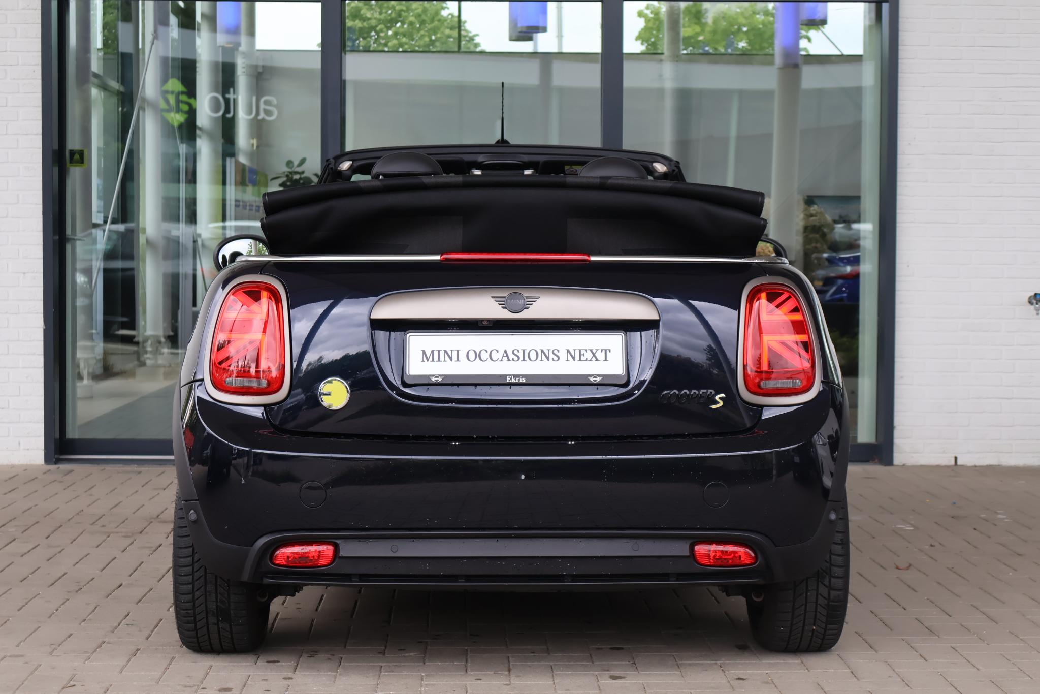 MINI Cabrio Electric MINI Yours - Afbeelding 4