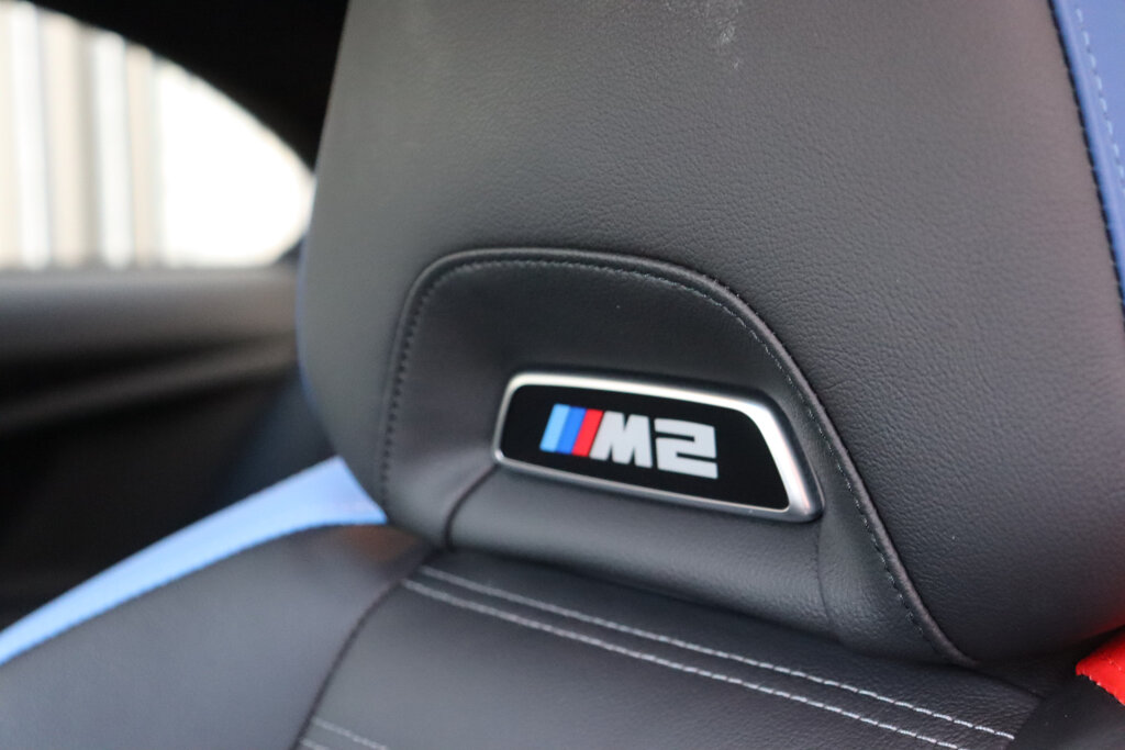 BMW M2 7
