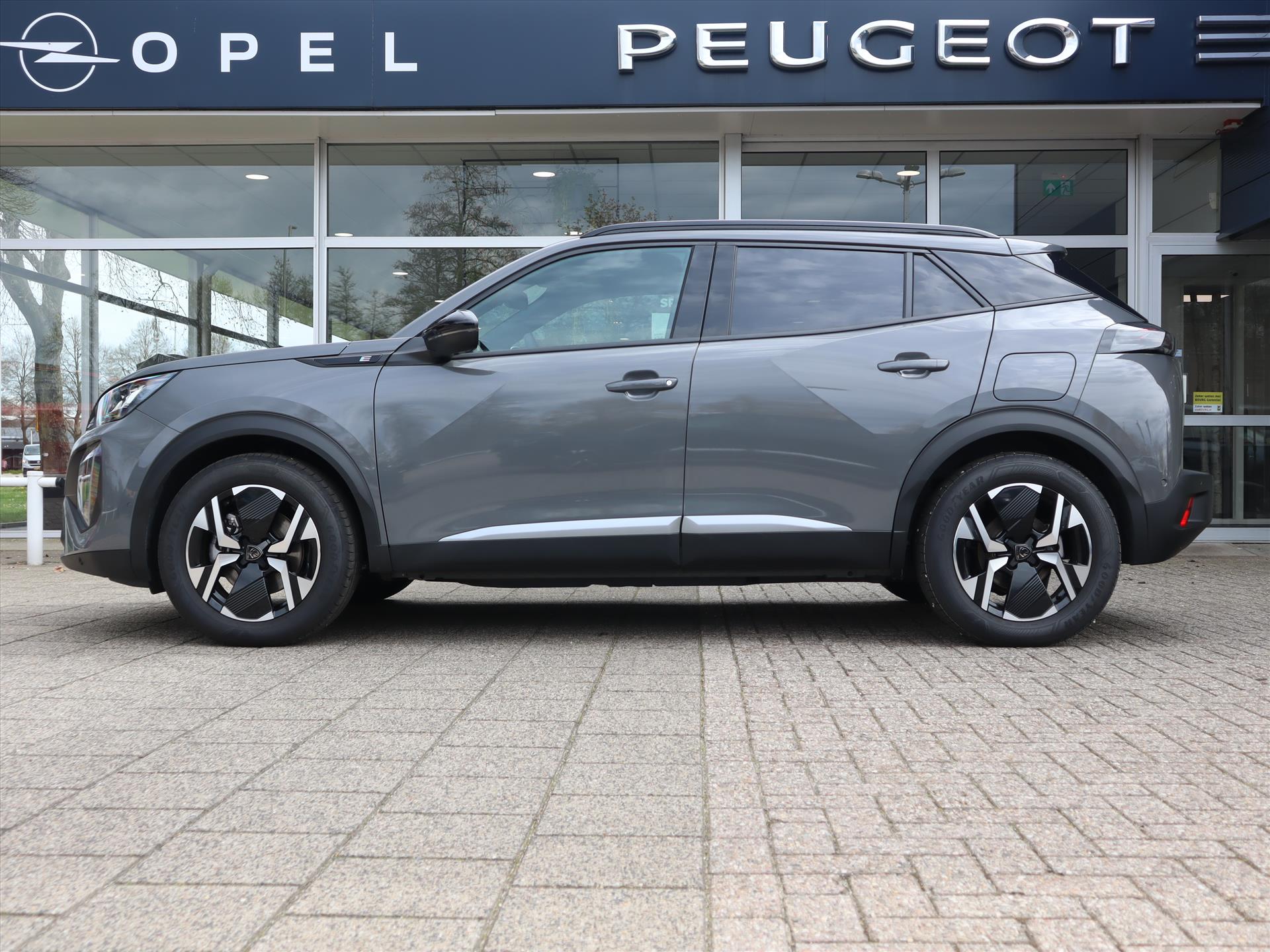 Peugeot e-2008 EV Allure Avantage 54kWh 156PK automaat, Rijklaarprijs, Navigatie 360° Camera Adaptieve cruise control - Afbeelding 3