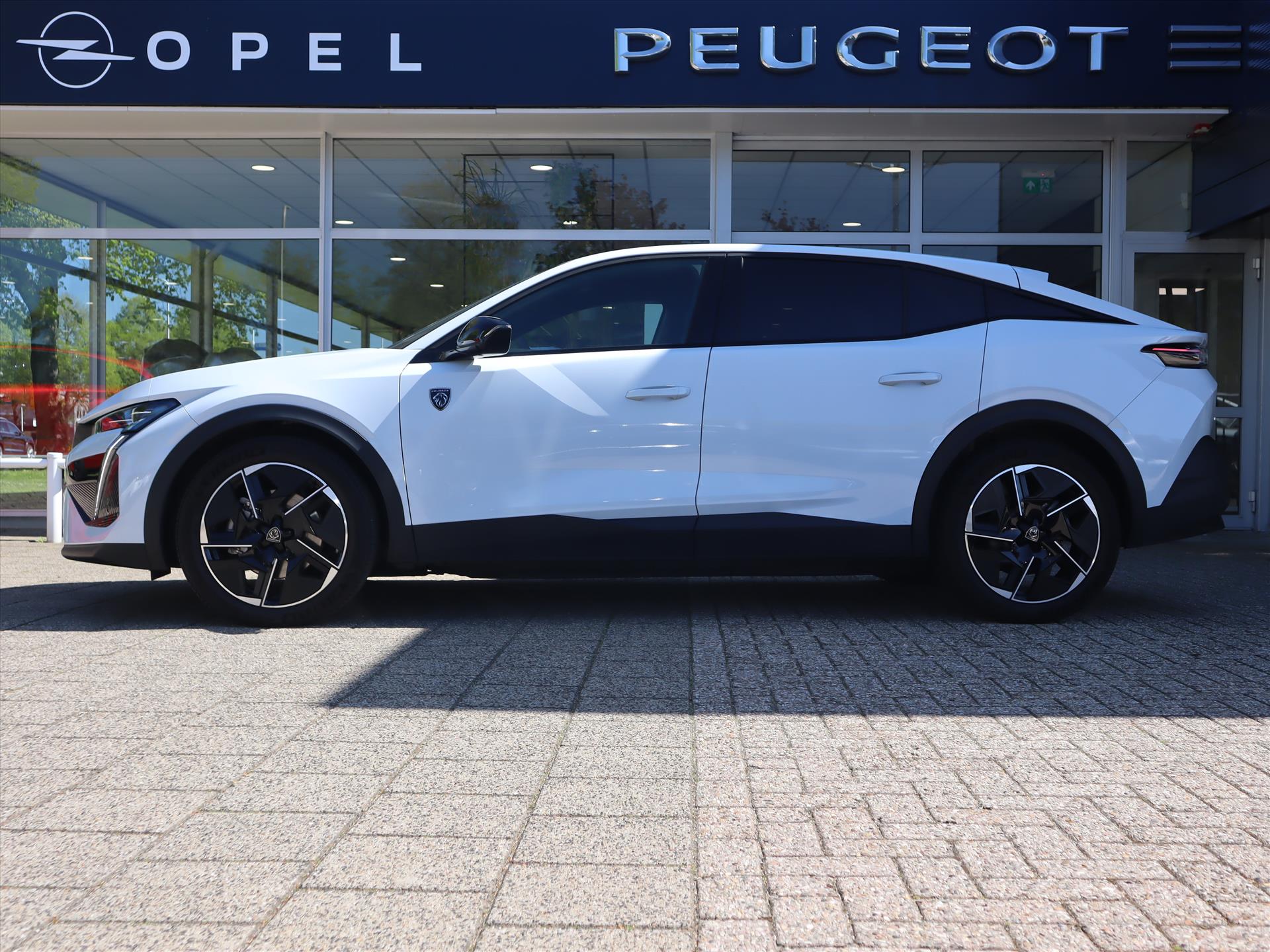 Peugeot 408 GT Avantage EV 58kWh 210pk Automaat, Rijklaarprijs, Elektrisch verstelbare en verwarmbare stoel Navigatie 360° camera - Afbeelding 3
