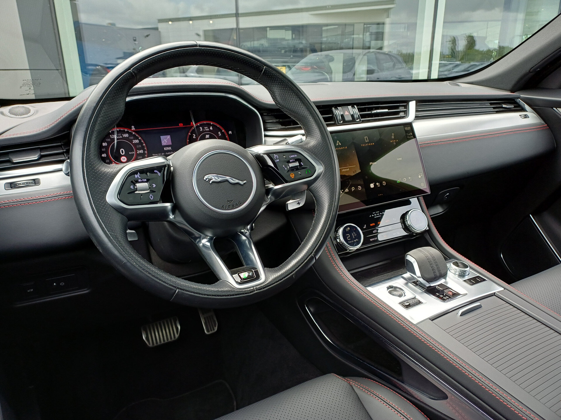 Jaguar F-PACE 3.0 P400 6-cil. AWD R-Dynamic SE - Afbeelding 2