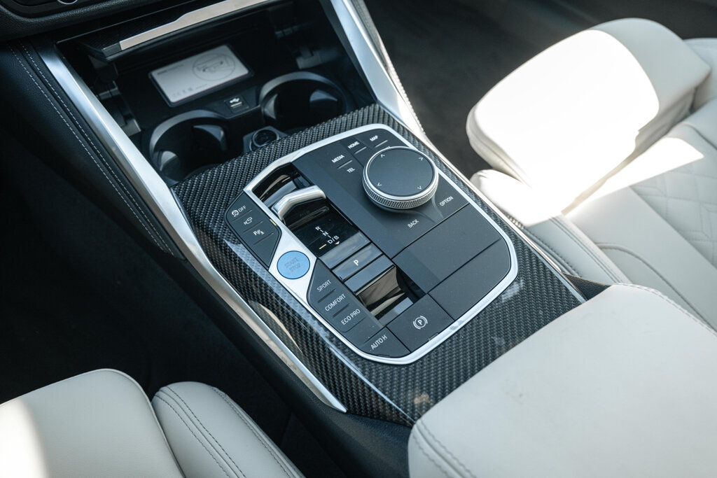 BMW i4 16