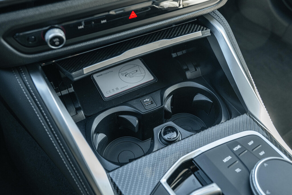 BMW i4 17