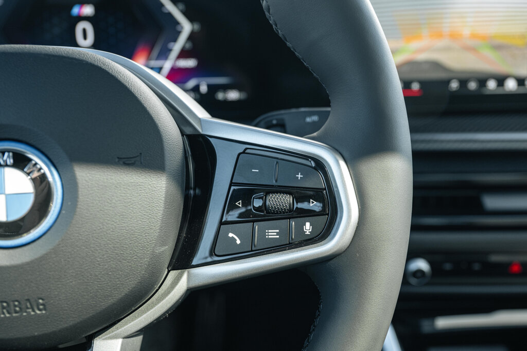 BMW i4 19