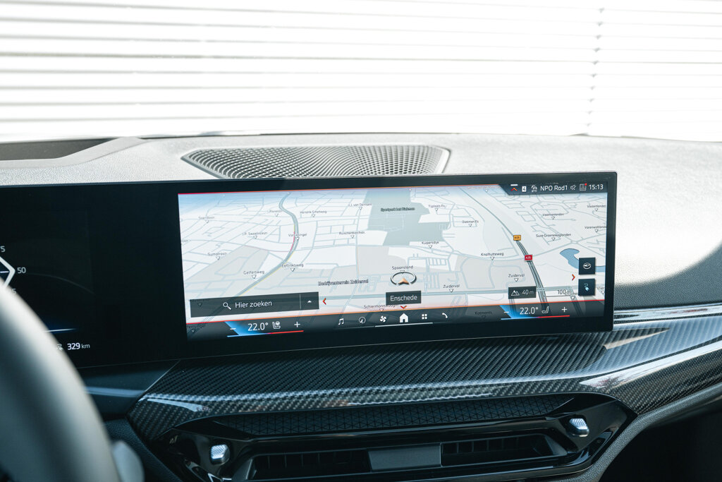 BMW i4 22