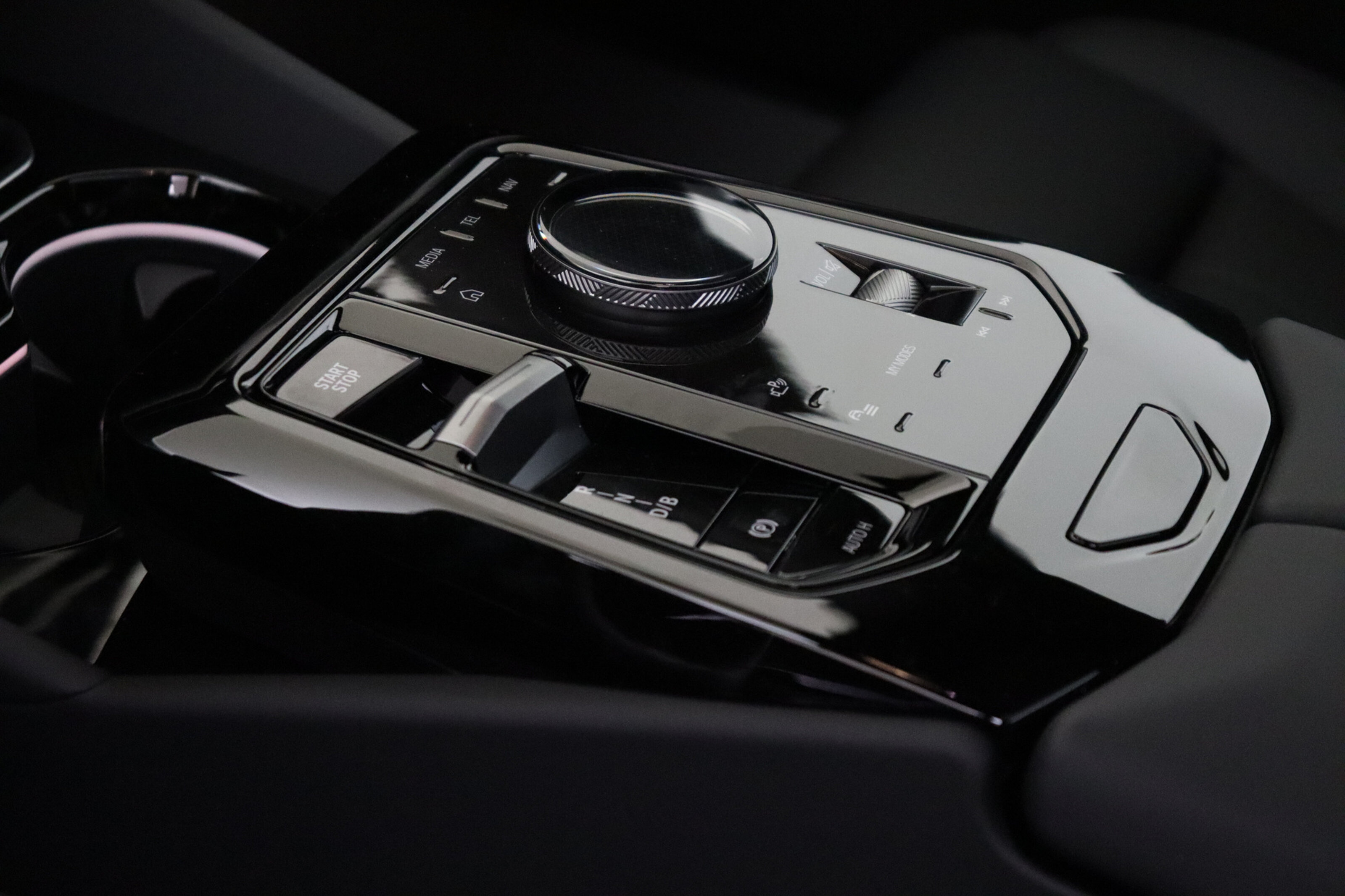 BMW i5 6