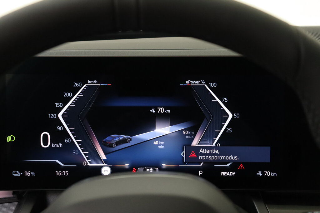 BMW i5 36