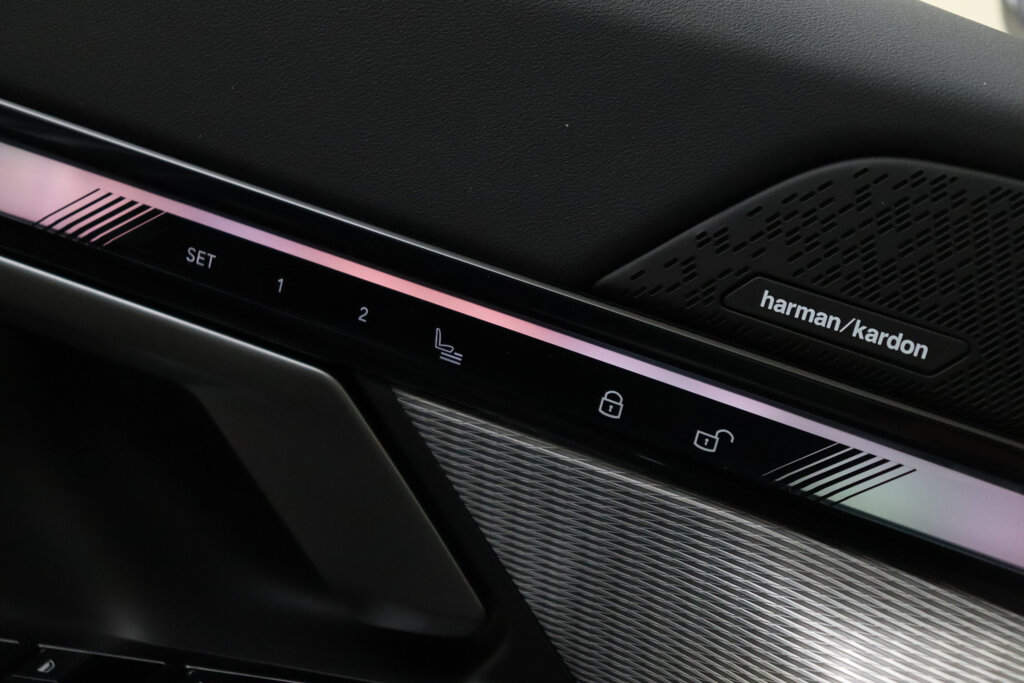 BMW i5 41