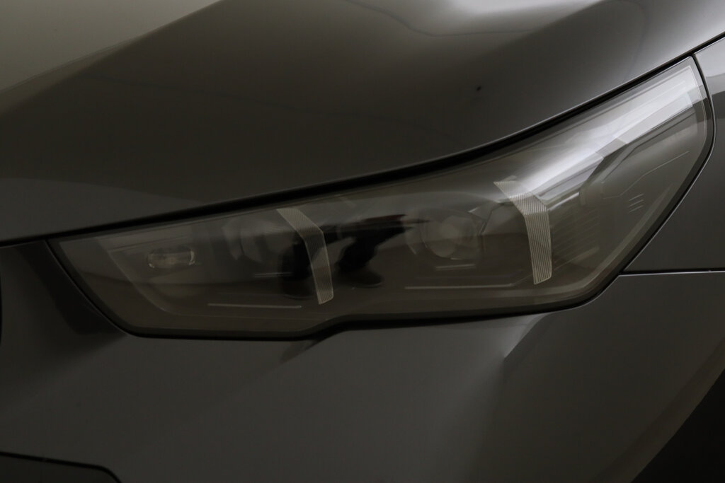 BMW i5 51
