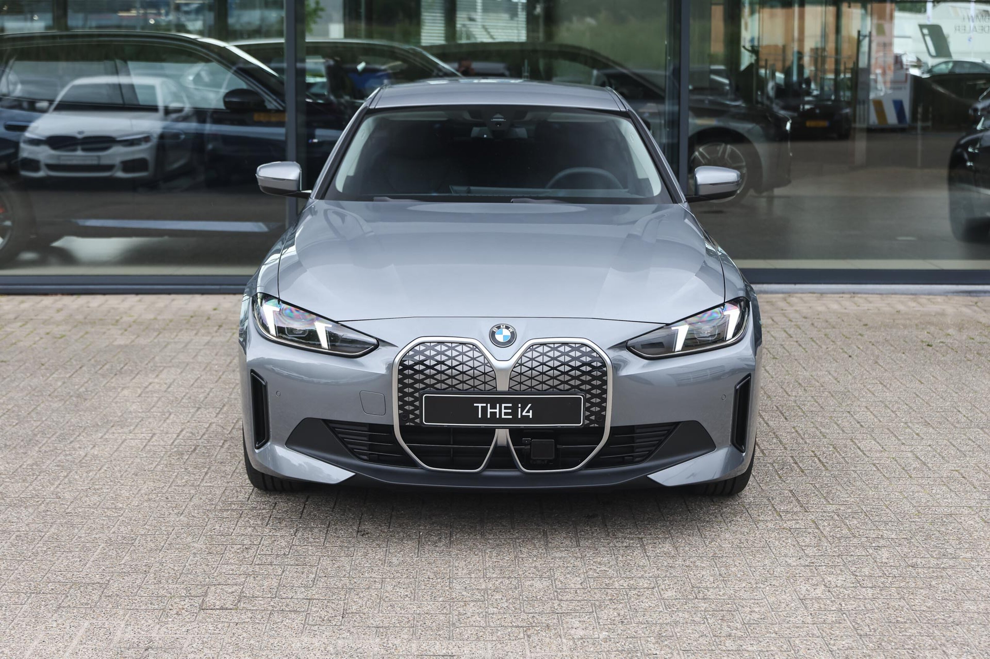BMW i4 eDrive35