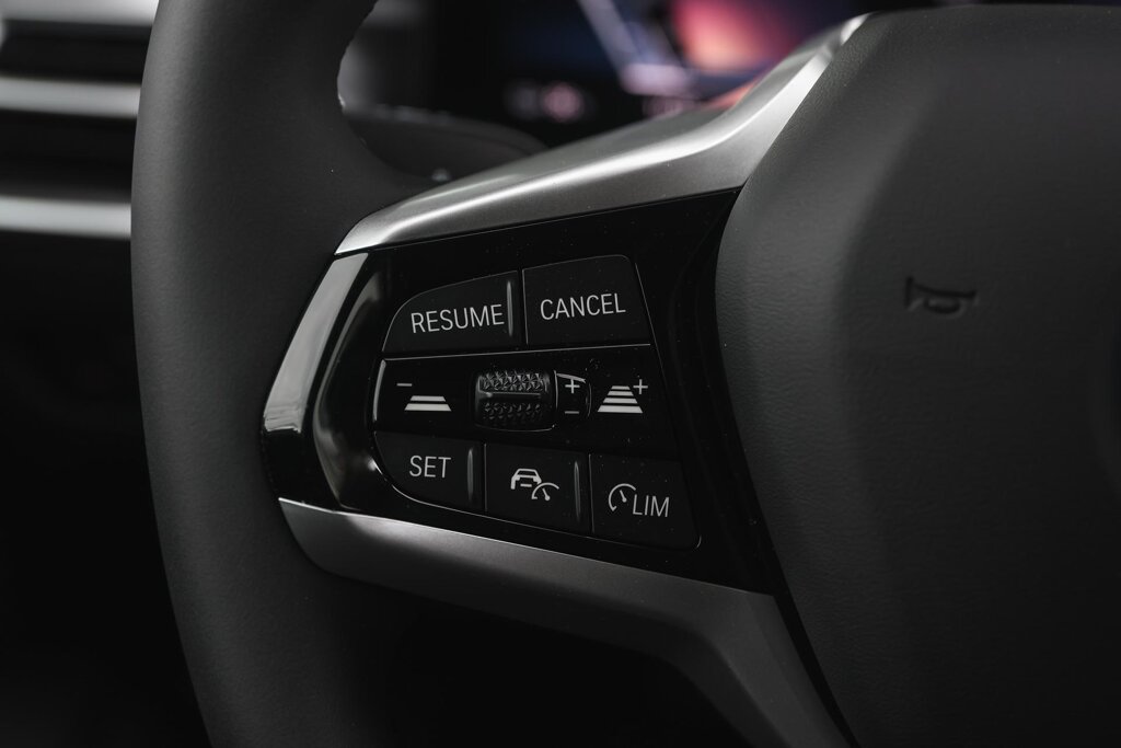 BMW i4 12