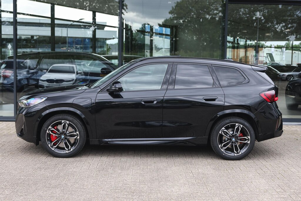 BMW X1 8