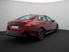 BMW 5 Serie Sedan 550e xDrive - Afbeelding 2