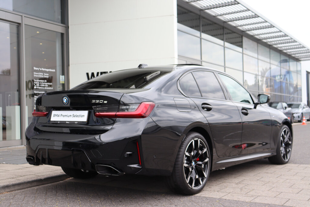 BMW 3 Serie 8