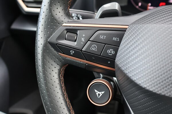 cruise control adaptief met Stop&Go en stuurhulp cruise control adaptief met Stop&Go en stuurhulp