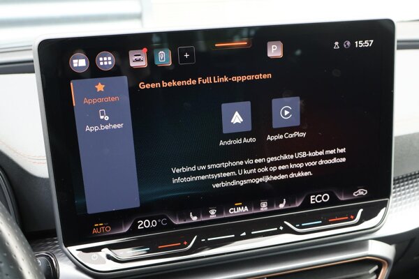 Apple Carplay/Android Auto Apple Carplay/Android Auto