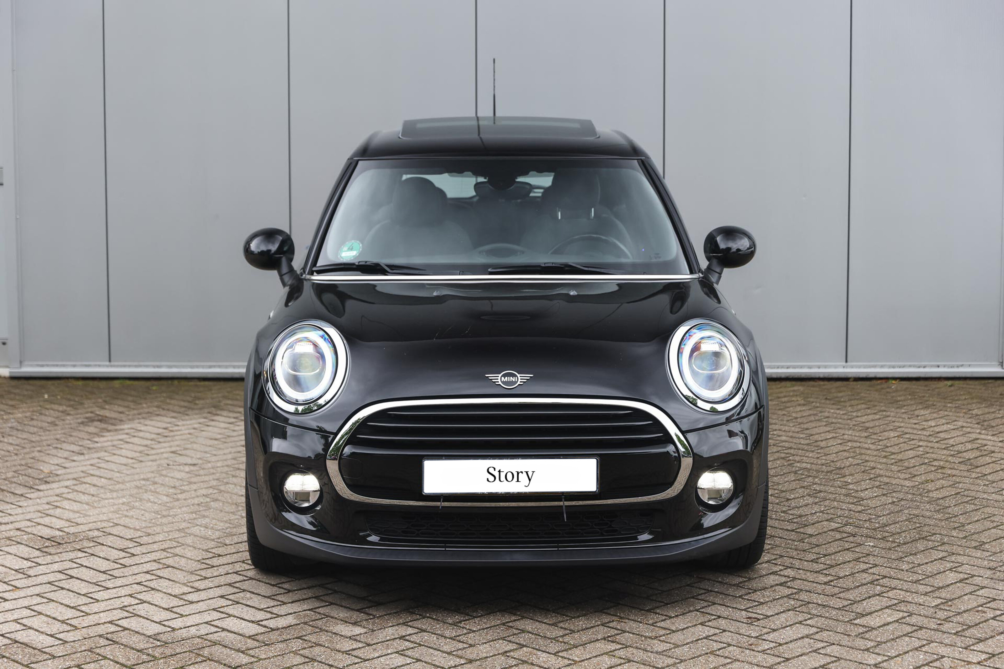 MINI Cooper Hatchback Chili
