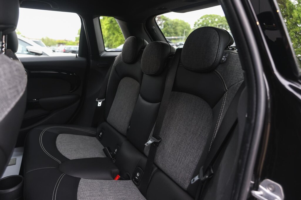 MINI Cooper 12