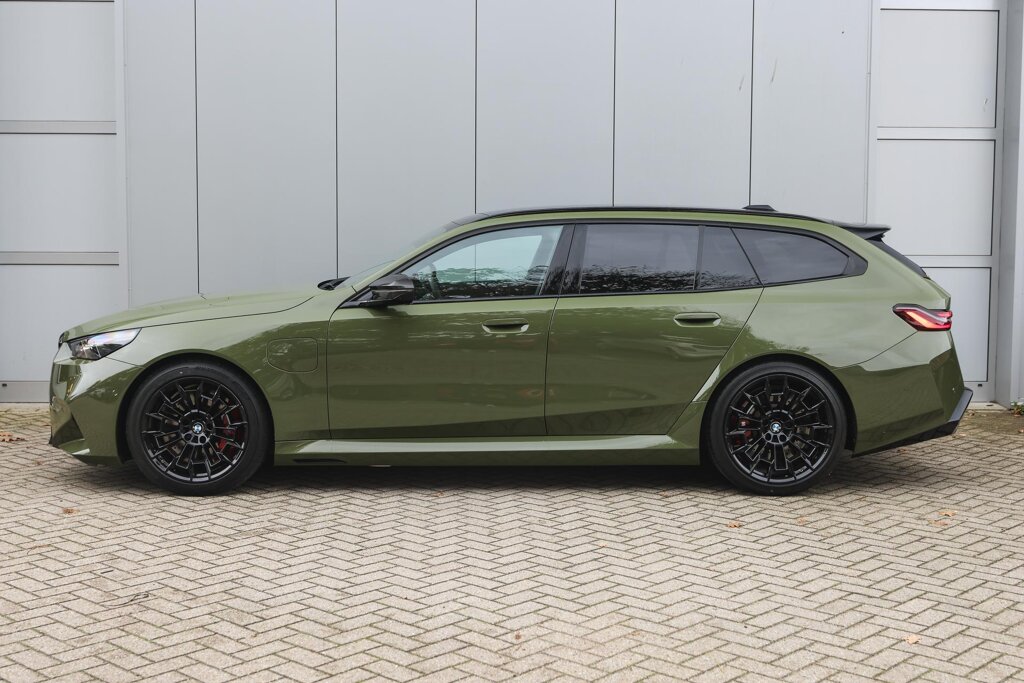 BMW M5 7