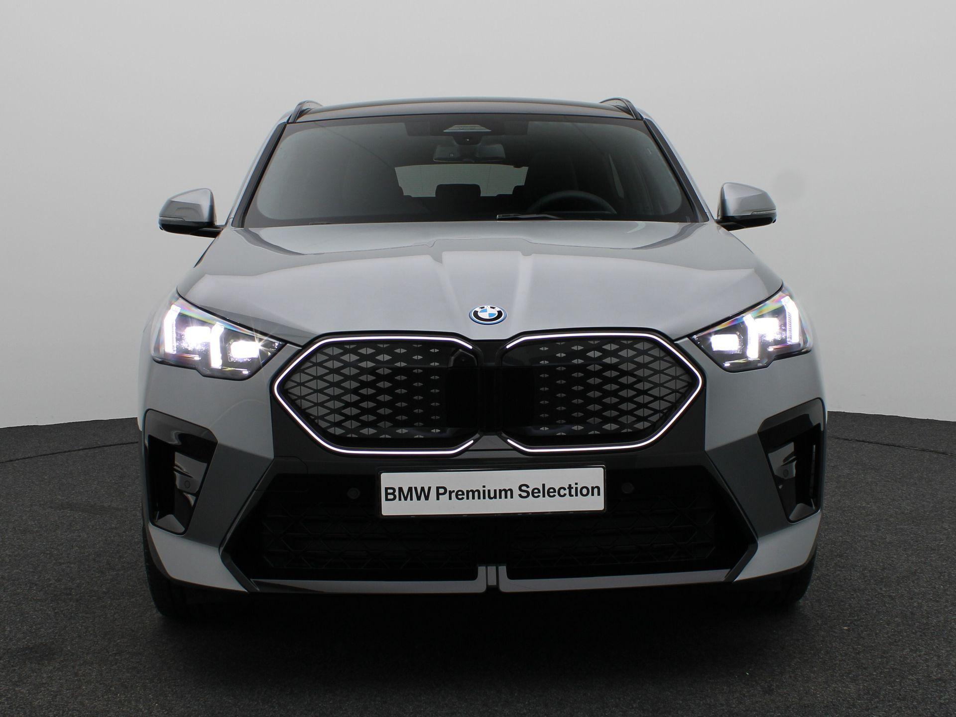 BMW iX2 eDrive20 - Afbeelding 3