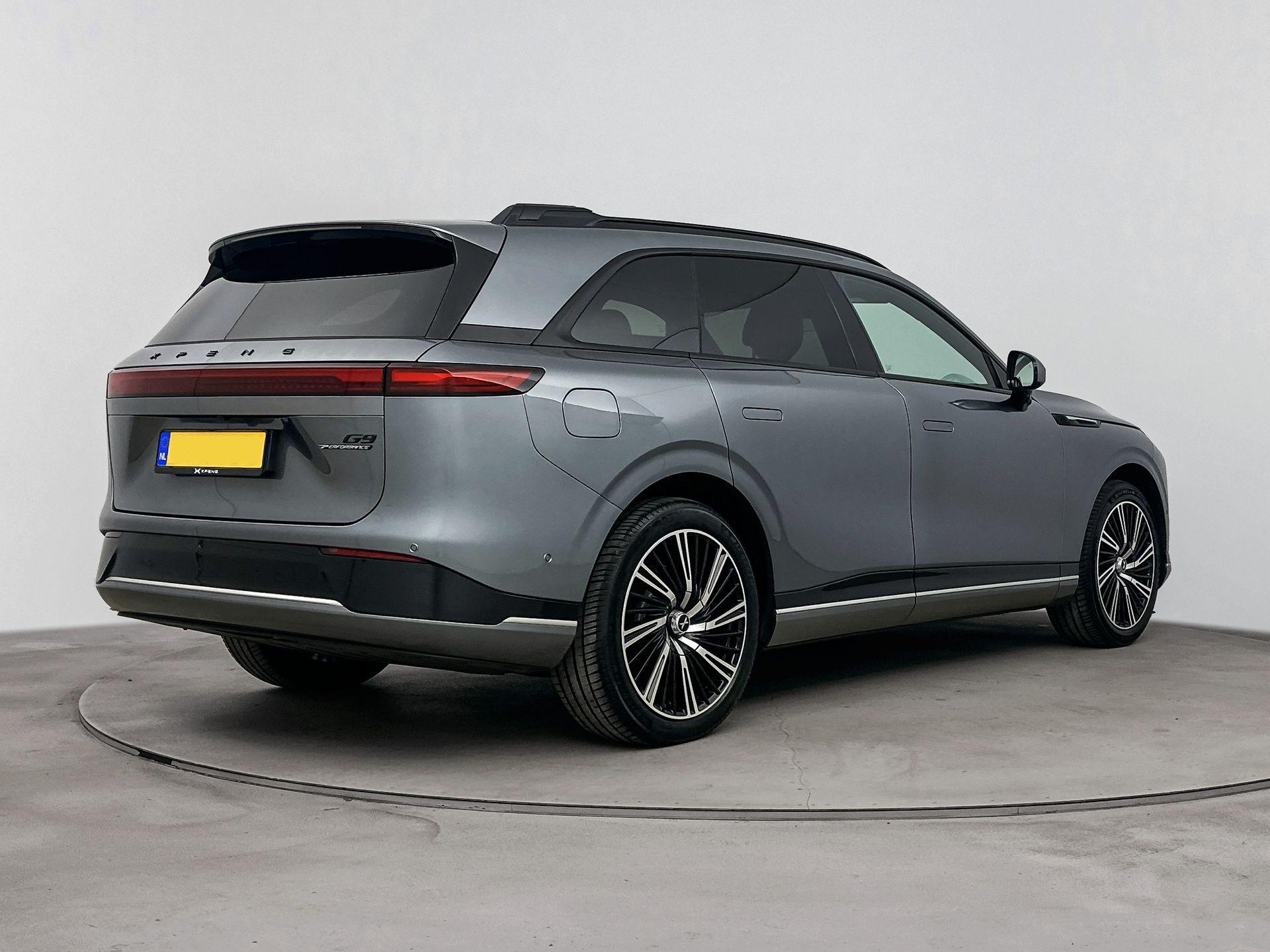 Xpeng G9