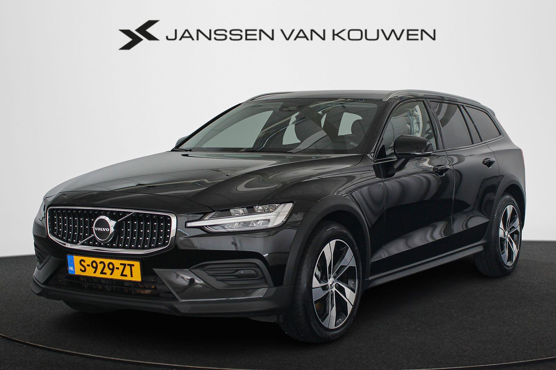 Volvo V60 Cross Country 2.0 B5 AWD Plus