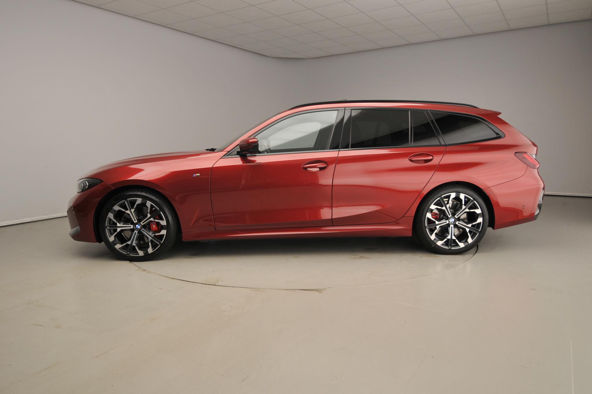BMW 3 Serie Touring 330i xDrive - Afbeelding 2