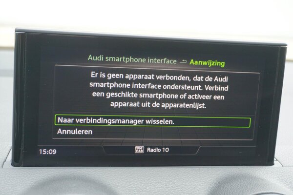 Apple Carplay/Android Auto Apple Carplay/Android Auto