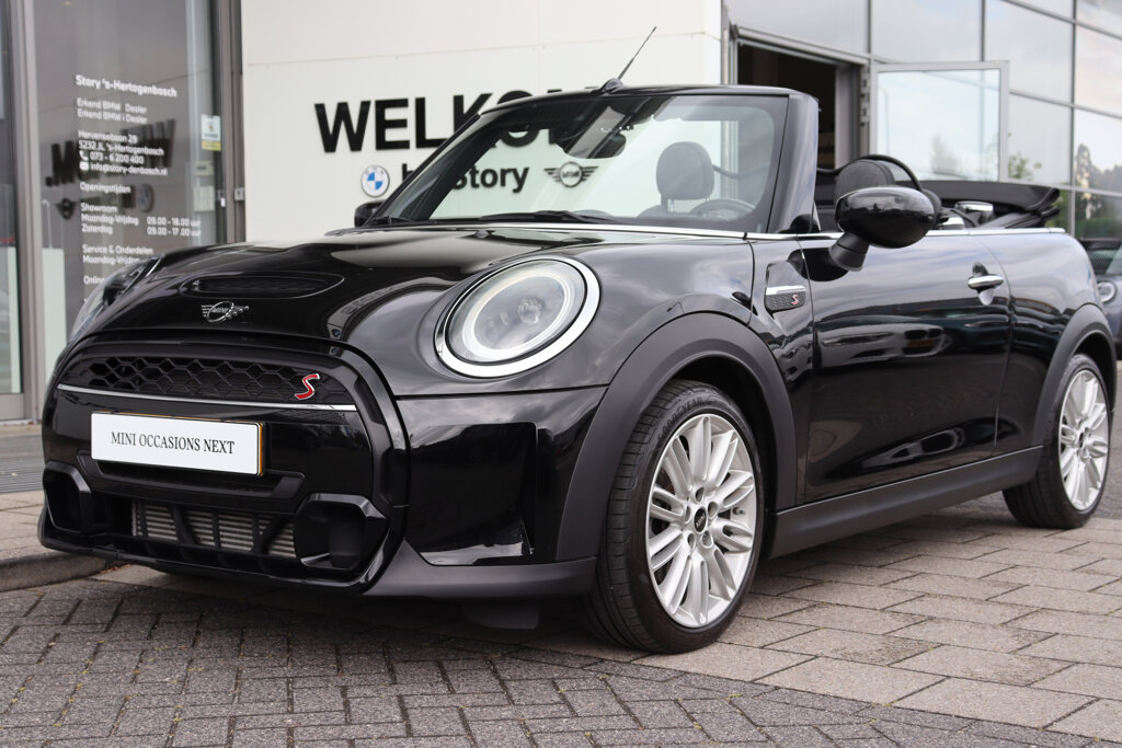 MINI Cooper S Cabrio 4