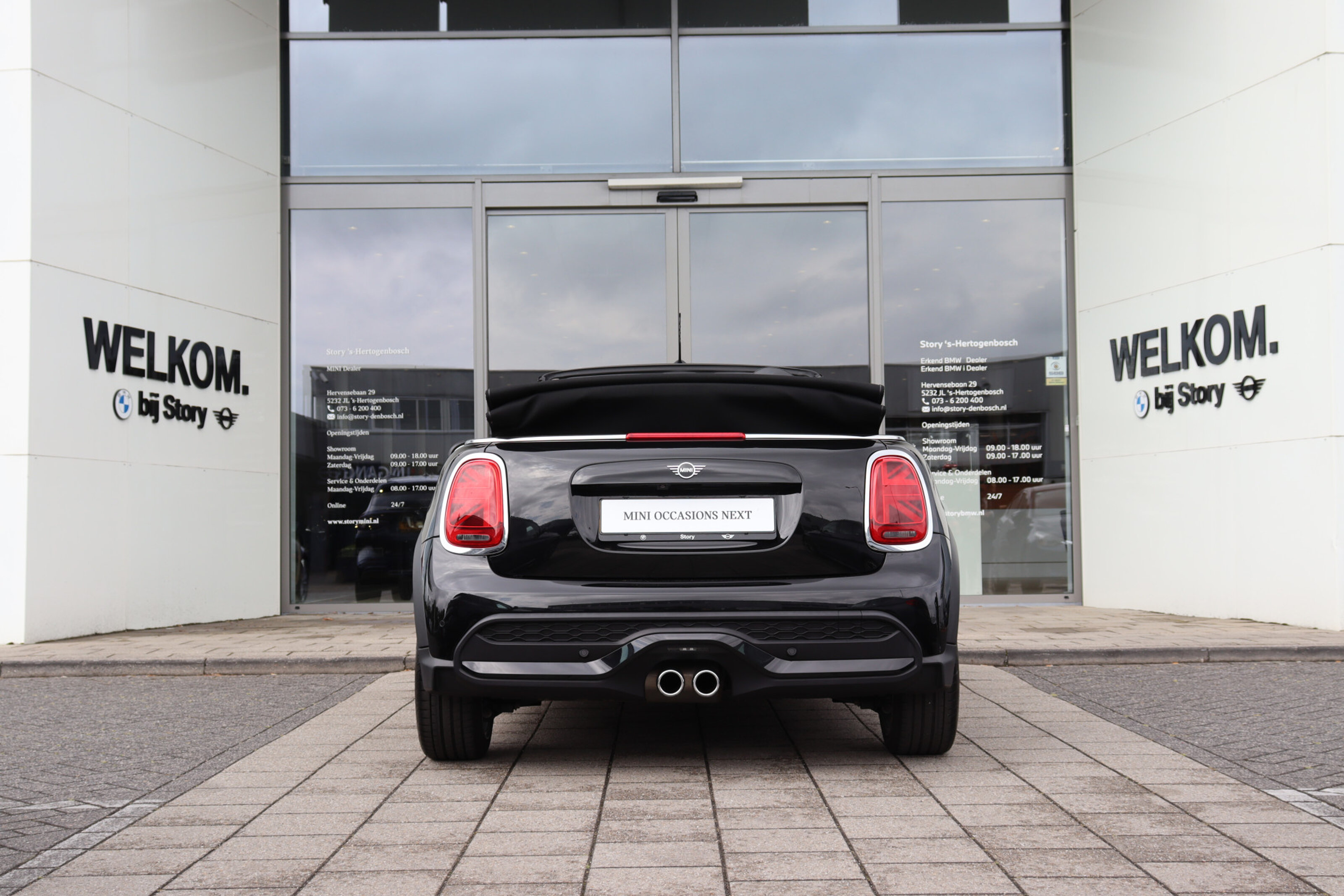 MINI Cooper S Cabrio 8