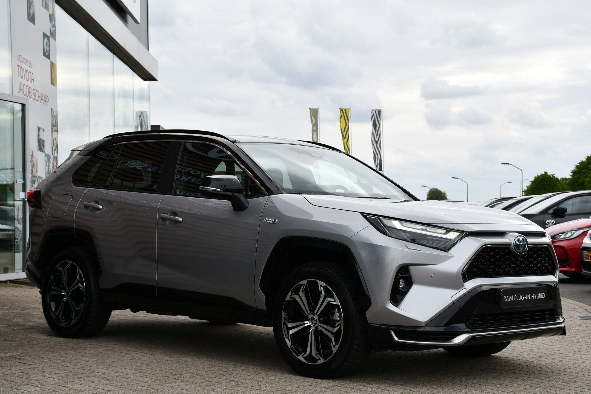 Toyota RAV4 2.5 Plug-in Hybrid AWD Bi-Tone Plus Limited 306pk - Afbeelding 3